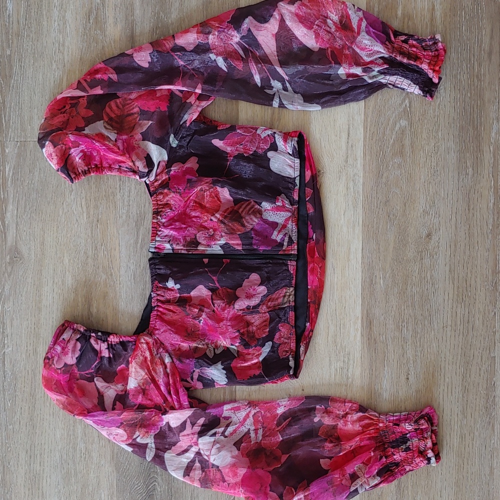 A. Peach Women's Floral Cropped Sheer Puff Sleeve Top Size M - Picture 6 of 9